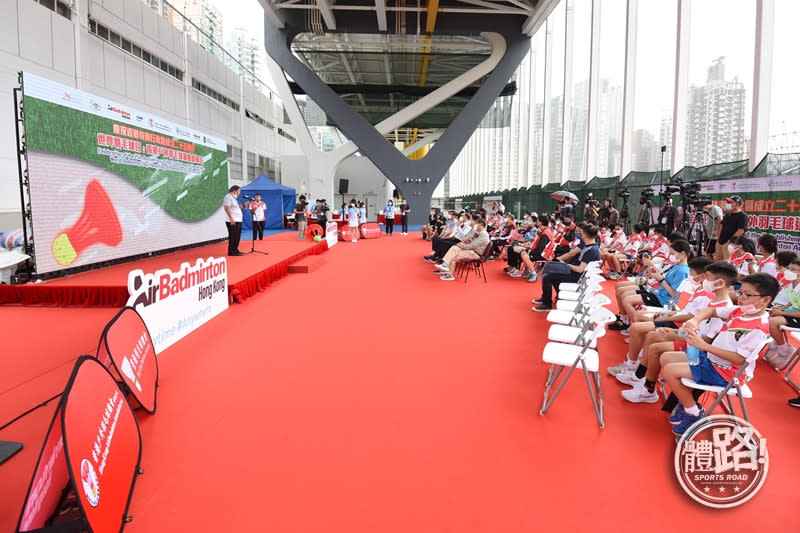 香港羽毛球總會今日舉辦香港戶外羽毛球運動啟動日，推廣戶外羽毛球AirBadminton，一眾港球隊球手均有出席