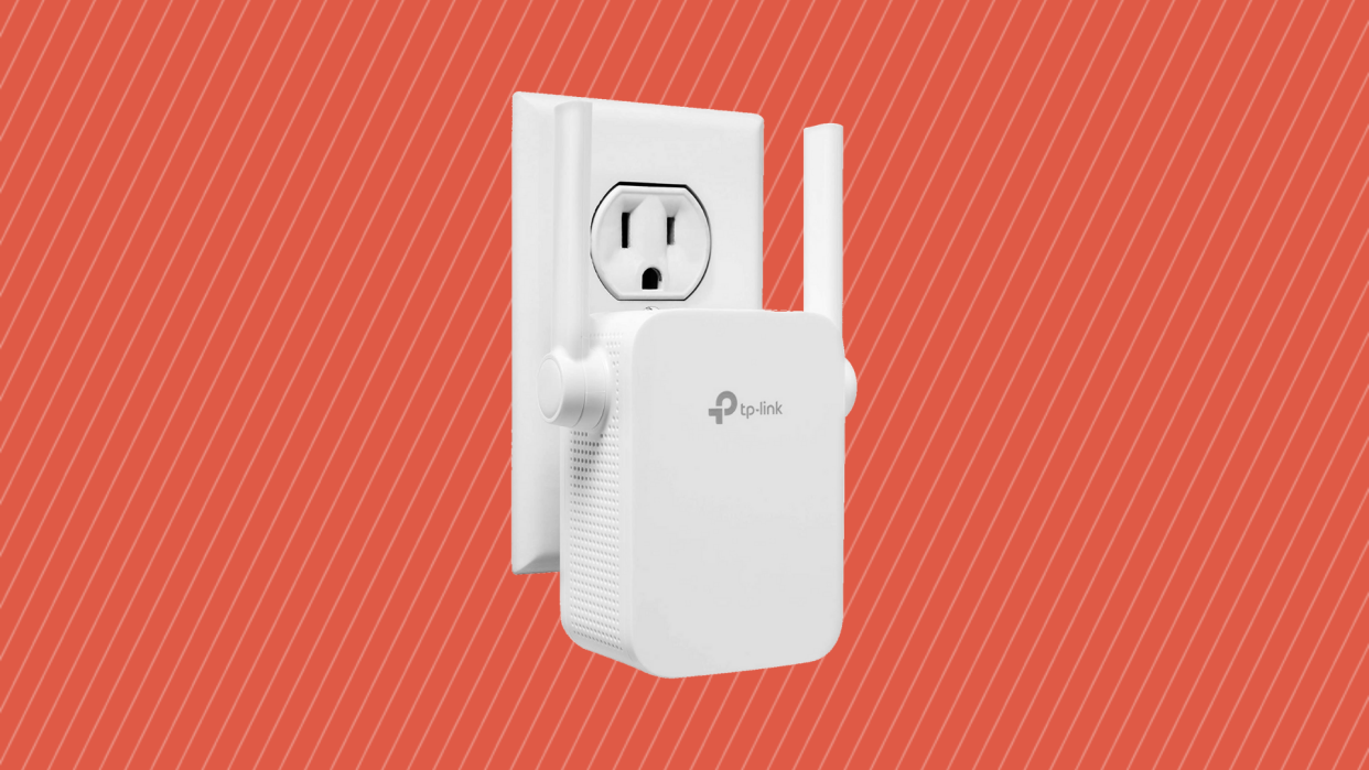 Bad home Wi-Fi? Save 40 percent on this TP-Link N300 Wi-Fi Extender. (Photo: Amazon)