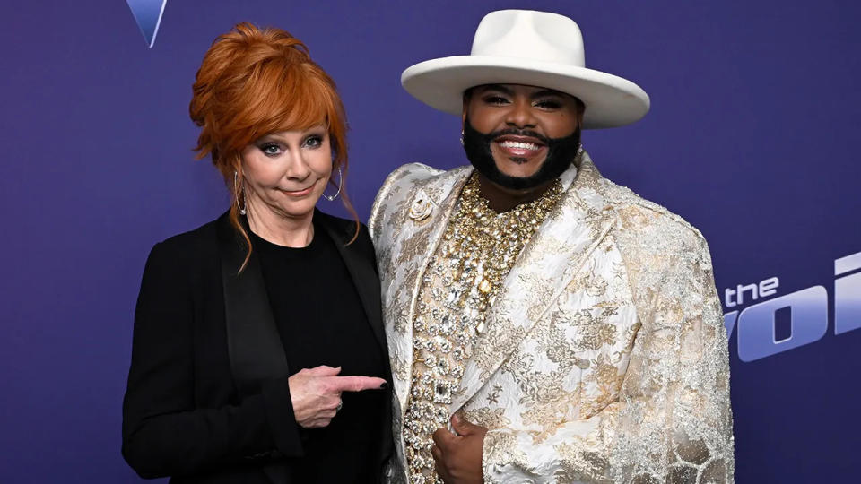 Reba McEntire and Asher HaVon on the red carpet