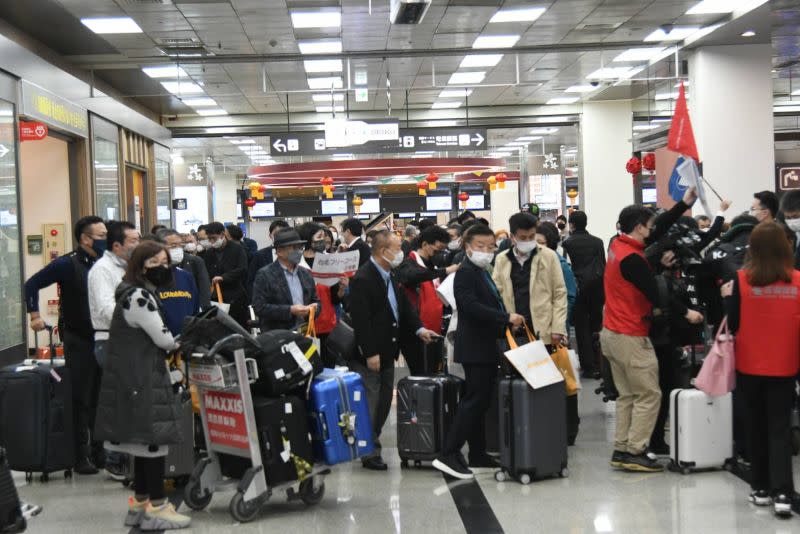 ▲「台北松山－愛媛松山」對飛包機啟航，今（4）日共有179位日本旅客抵台。（圖／記者林調遜攝，2023.02.04）