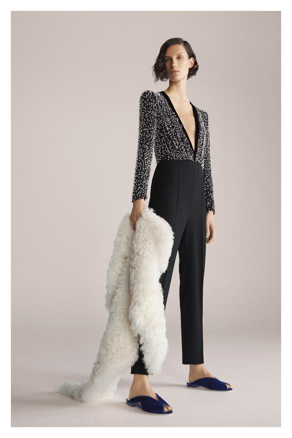 Lacking holiday-party inspiration for your upcoming parties? Consider these fresh ideas from the Pre-Fall collections.