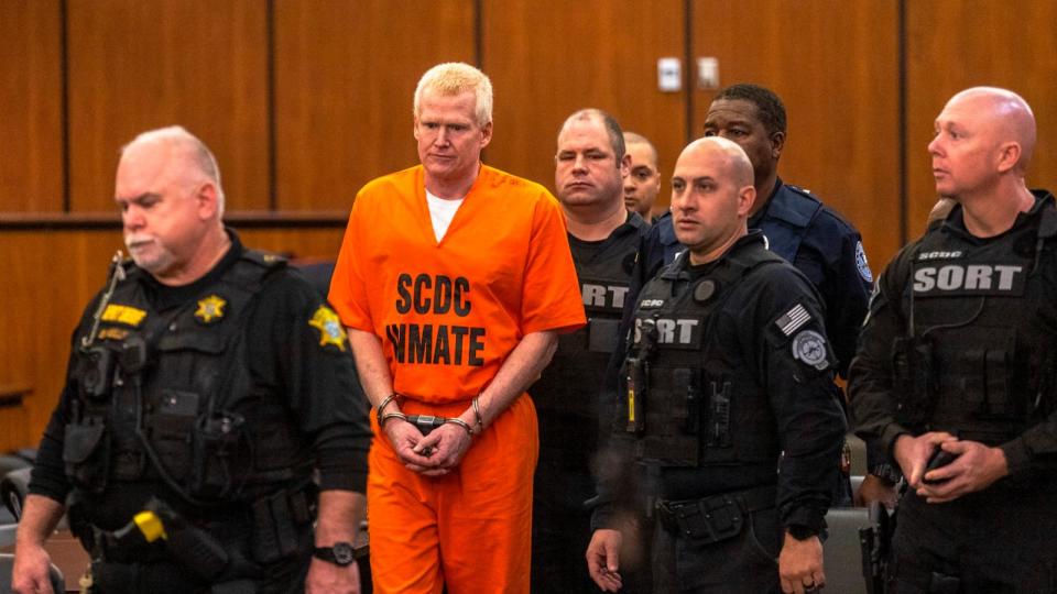 PHOTO: Alex Murdaugh, second from left, is brought out into the courtroom during a jury-tampering hearing at the Richland County Judicial Center, Jan. 29, 2024, in Columbia, S.C. (Andrew J. Whitaker/The Post And Courier via AP, Pool)