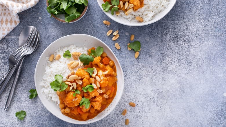 Vegetable Indian curry with rice