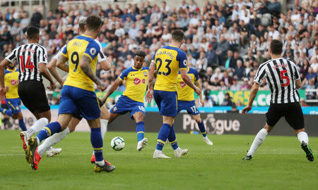 Soccer Football - Premier League - Newcastle United v Southampton - St James' Park, Newcastle, Britain - April 20, 2019 Southampton's Mario Lemina scores their first goal Action Images via Reuters/Lee Smith