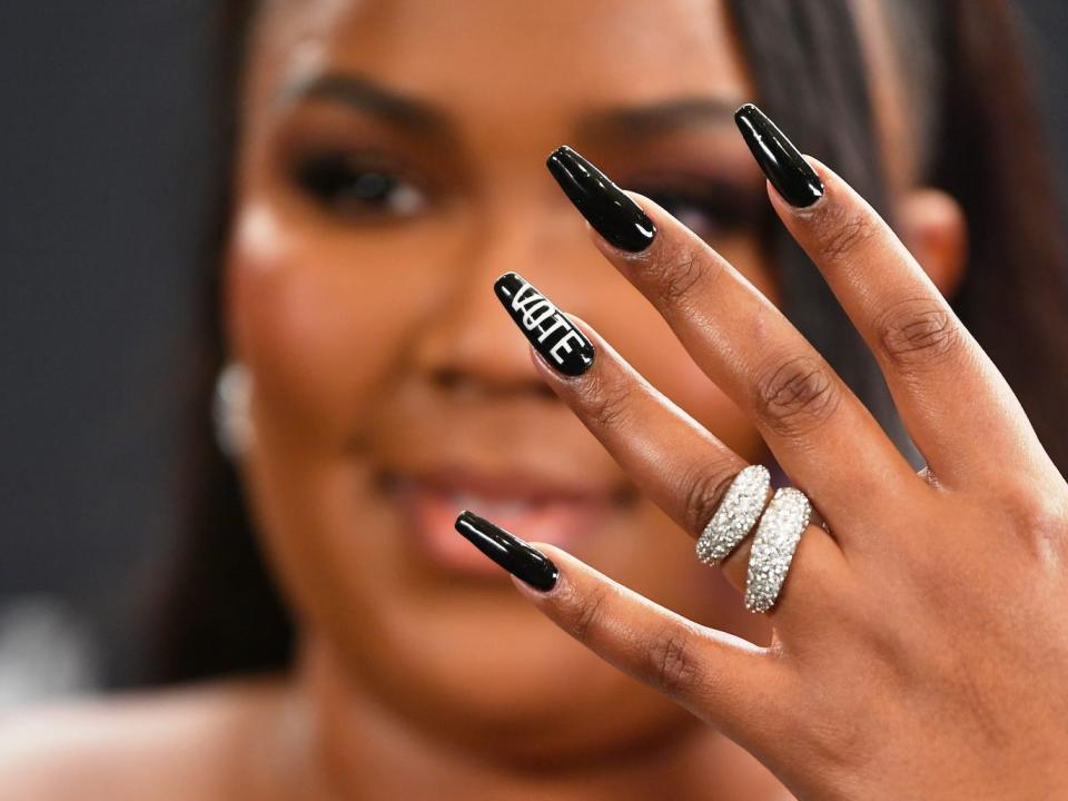 lizzo nails