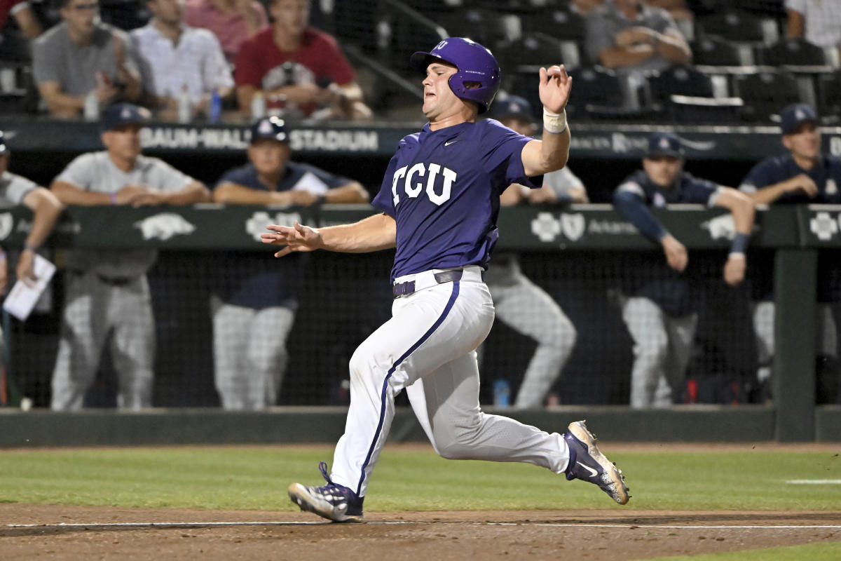 TCU on a roll heading into CWS, Etvarsity