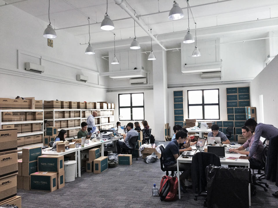 men ecommerce office