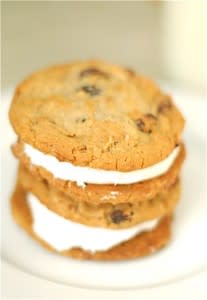 Oatmeal Raisin Cinnamon Buttercream Sandwich Cookies