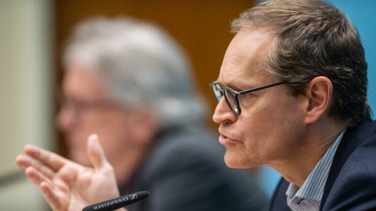 Berlins Regierender Bürgermeister Michael Müller zeigt sich besorgt über das Vorgehen seiner Länderkollegen. Foto: dpa