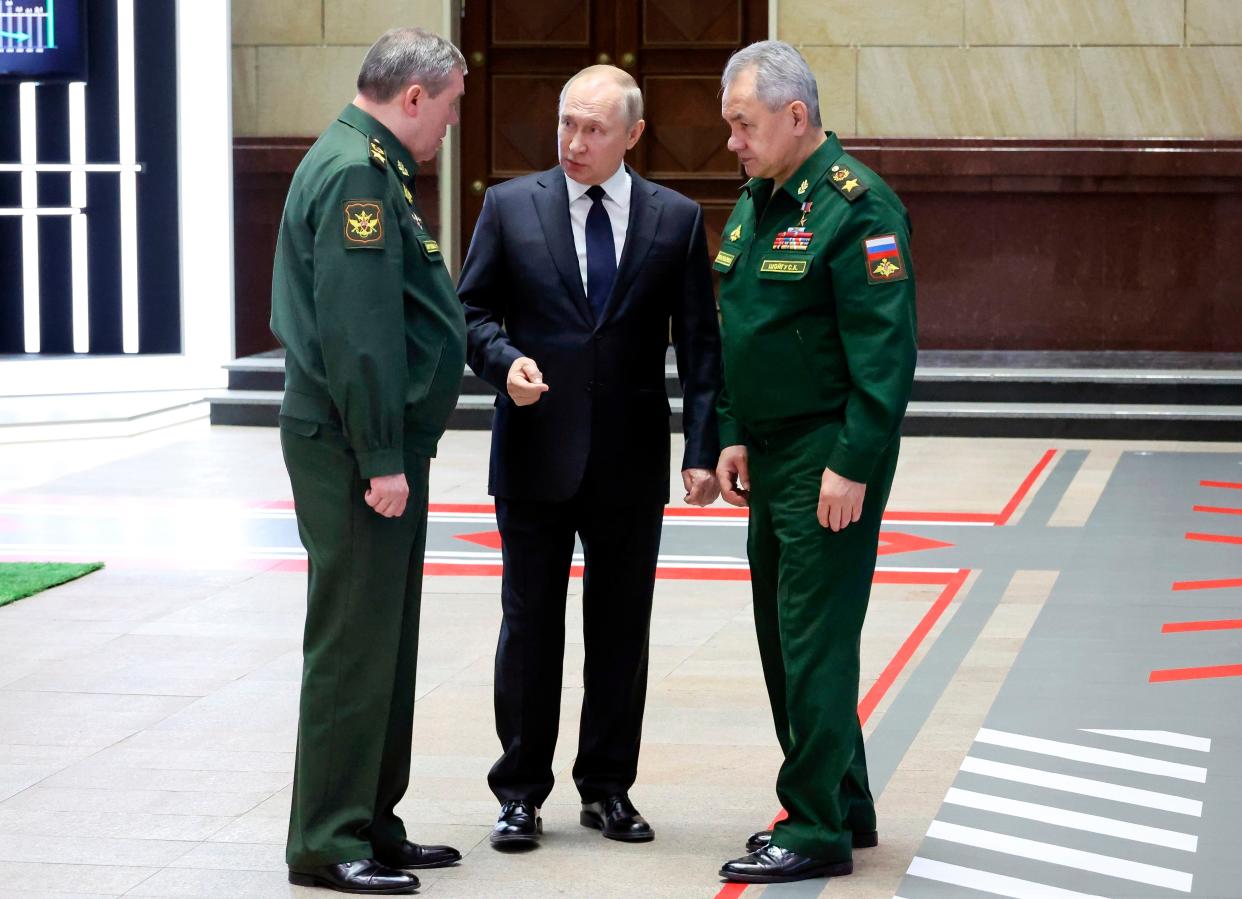 Putin meets with Valery Gerasimov (Sputnik)