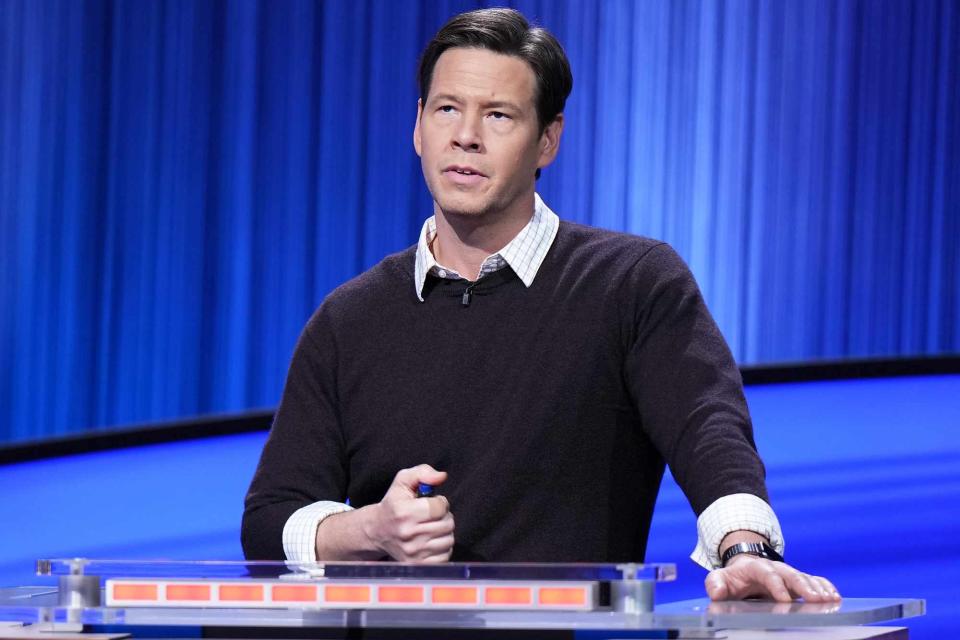 Ike Barinholtz Eliminated from “Jeopardy!” “Tournament of Champions