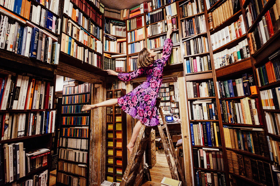 En attendant la réouverture des librairies, ces livres font fureur en ligne (Photo : Getty Images)