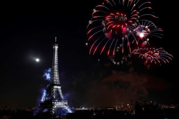 <p>Le feu d'artifice organisé le 14 juillet 2019 à Paris.</p>