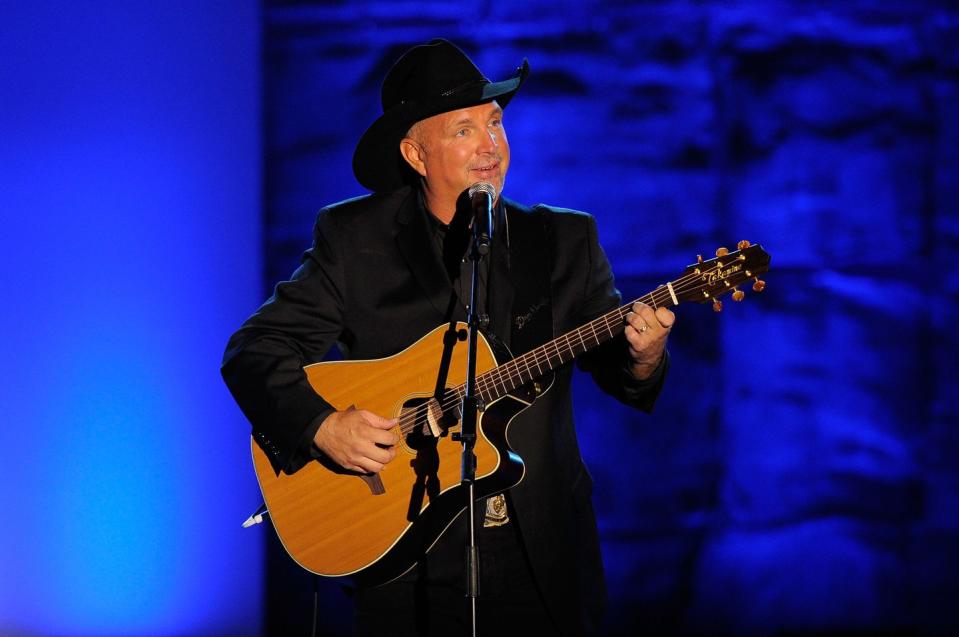 <p>The country star was a <a href="http://www.dailynebraskan.com/garth-brooks-is-average-at-athletics-master-in-music/article_882b6504-5aa6-58e1-9c20-09a7e2b36e5c.html#:~:text=A%20javelin%20thrower%20from%201981,track%20coach%20Jim%20Bolding%20said." rel="nofollow noopener" target="_blank" data-ylk="slk:member of the track and field team;elm:context_link;itc:0;sec:content-canvas" class="link ">member of the track and field team</a> at Oklahoma State, where he was known for his skills in javelin throwing in the '80s.</p>