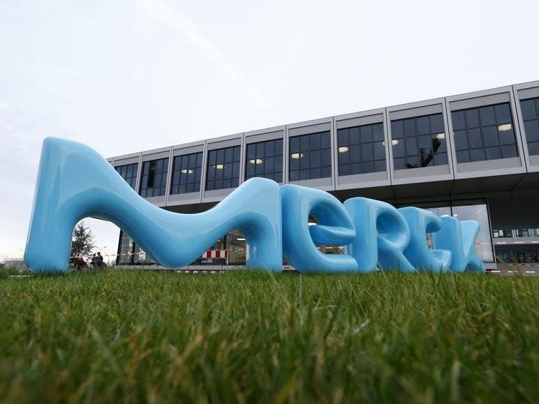 A logo of drugs and chemicals group Merck KGaA is pictured in Darmstadt, Germany January 28, 2016.  REUTERS/Ralph Orlowski 