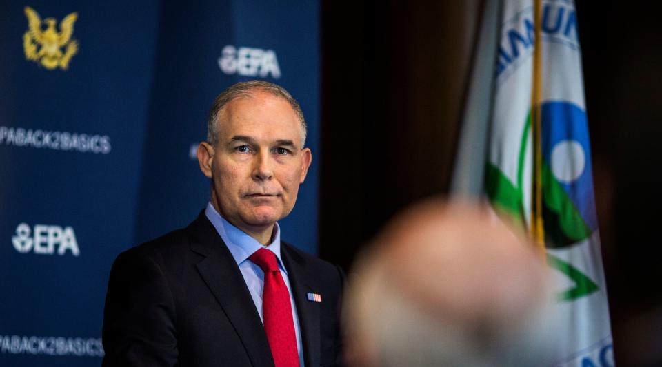 Then-Environmental Protection Agency Administrator Scott Pruitt speaking to the press on April 2. (Photo: Jason Andrew via Getty Images)