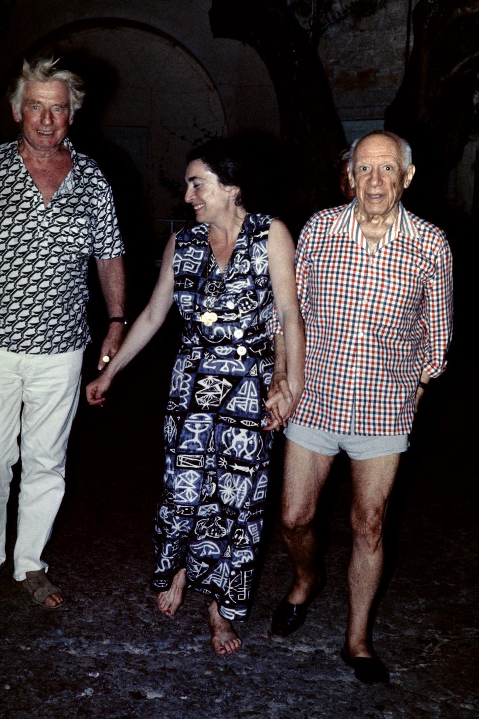 Pablo Picasso with his wife, Jacqueline Roque, and painter, Edouard Pignon, in Vallauris, August 1971.