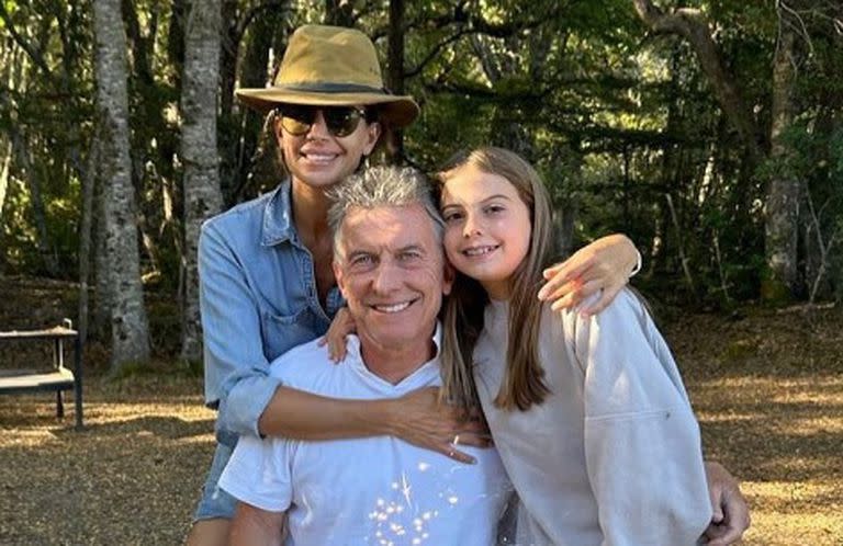 Macri alternó en el verano vacaciones con su esposa Juliana Awada y su hija Antonia, con viajes al exterior
