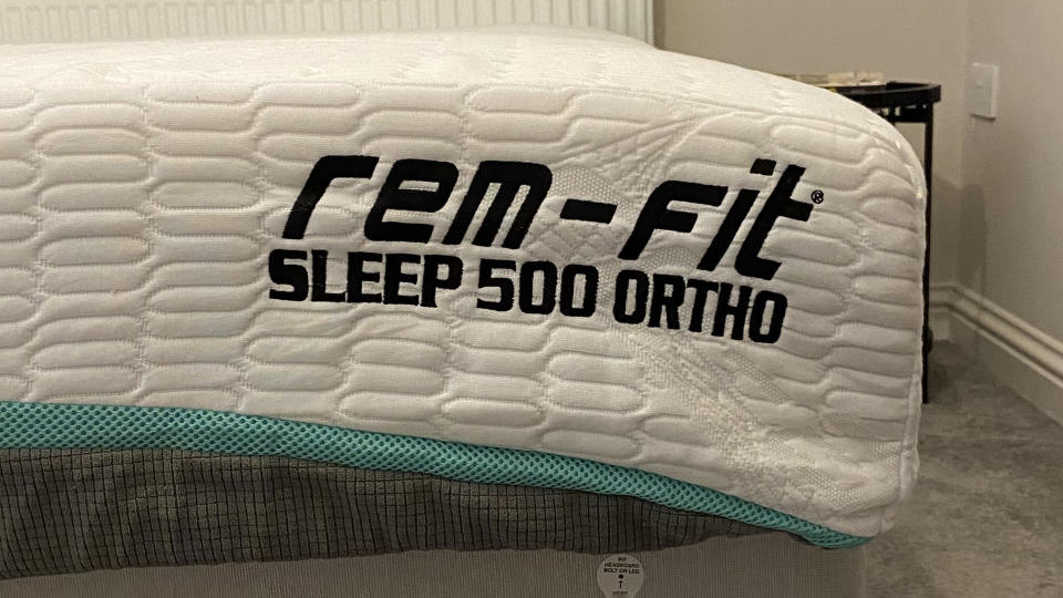 Side view of REM-Fit 500 Ortho hybrid mattress