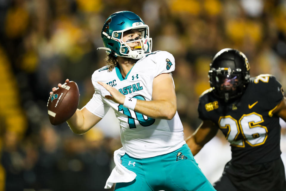 Quarterback Grayson McCall verliet Coastal Carolina voor NC State.  (David Jensen/Icon Sportswire via Getty Images)