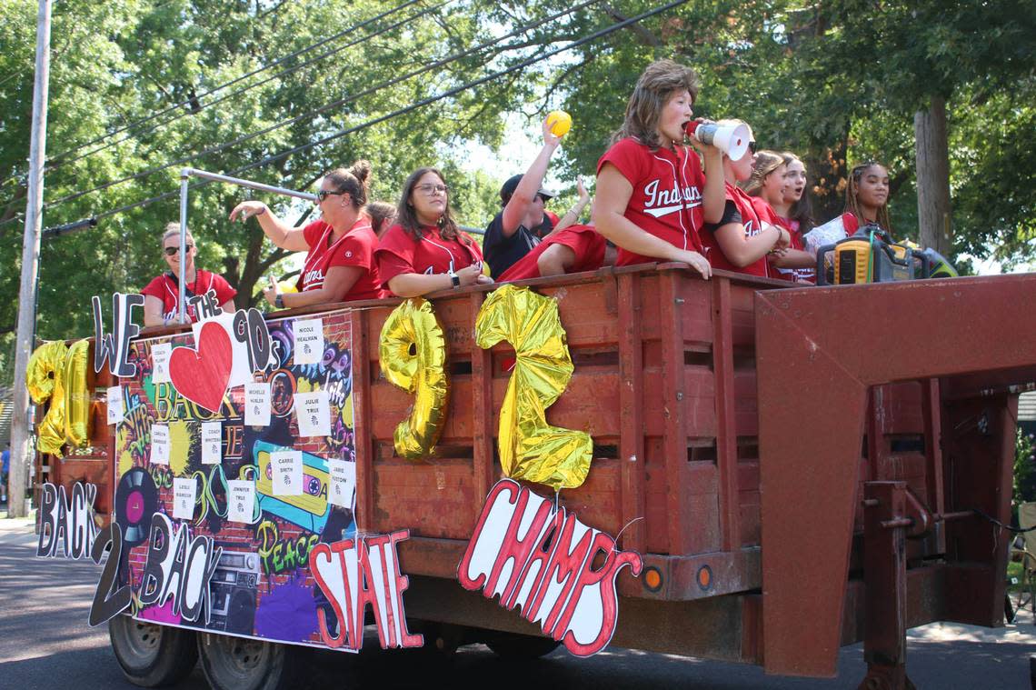 A 1990s-themed float honors Shawnee Mission North’s state championship-winning softball team from the 1991-1992 school year during the school’s homecoming parade Sept. 9.