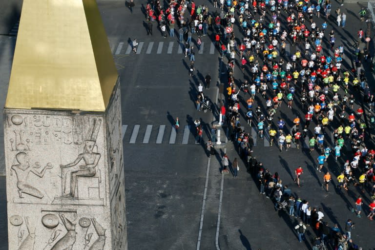 On Sunday April 3 nearly 50,000 people are expected to take part in the 2016 Paris marathon that crosses the city from east to west, from the Bois de Vincennes to the Bois de Boulogne