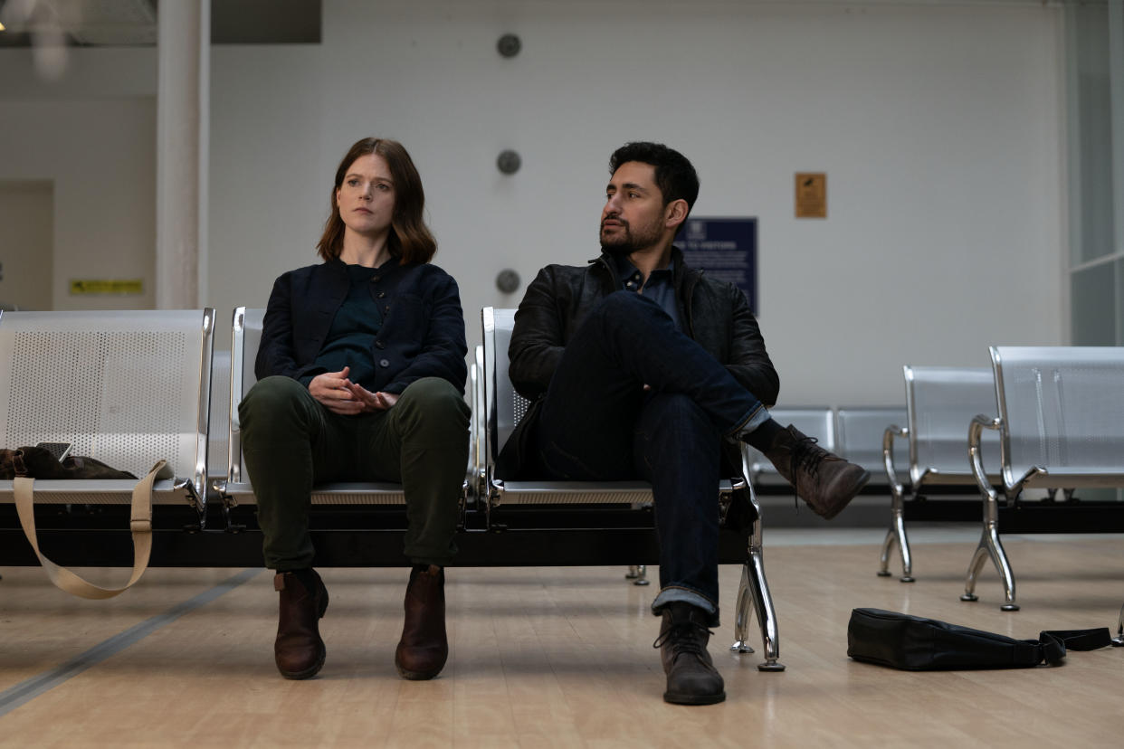 Kirsten Longacre (Rose Leslie), Daniel Ramsay (Amir El-Masry) in Vigil S2. (BBC)