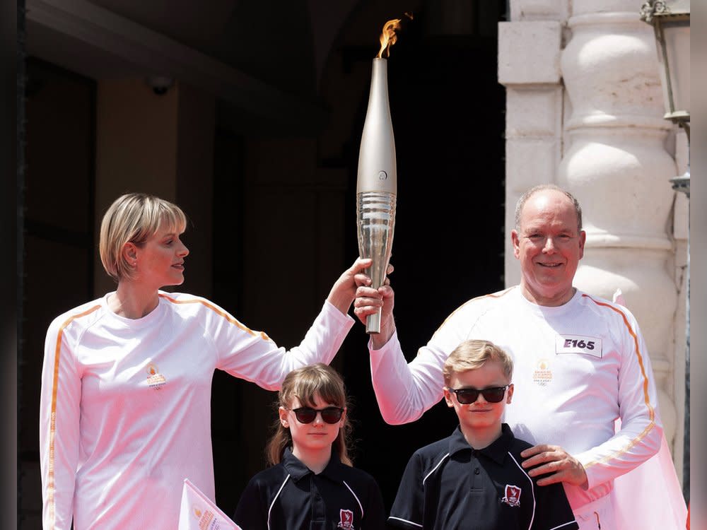 Fürst Albert und Fürstin Charlène sowie die Zwillinge Gabriella und Jacques im Olympia-Fieber. (Bild: imago/ABACAPRESS)