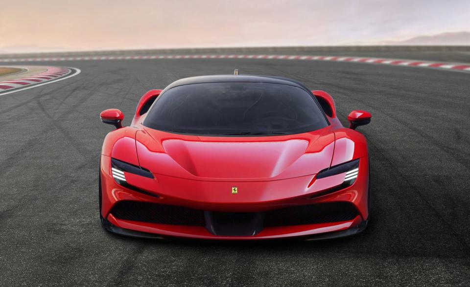 <p>Ferrari SF90 Stradale</p>