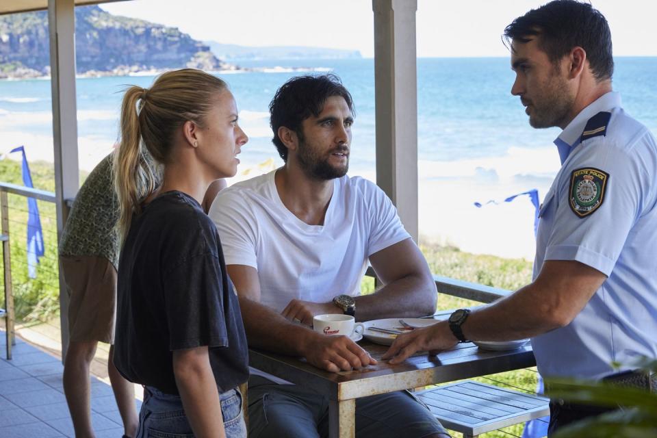 felicity newman, tane parata and cash newman in home and away