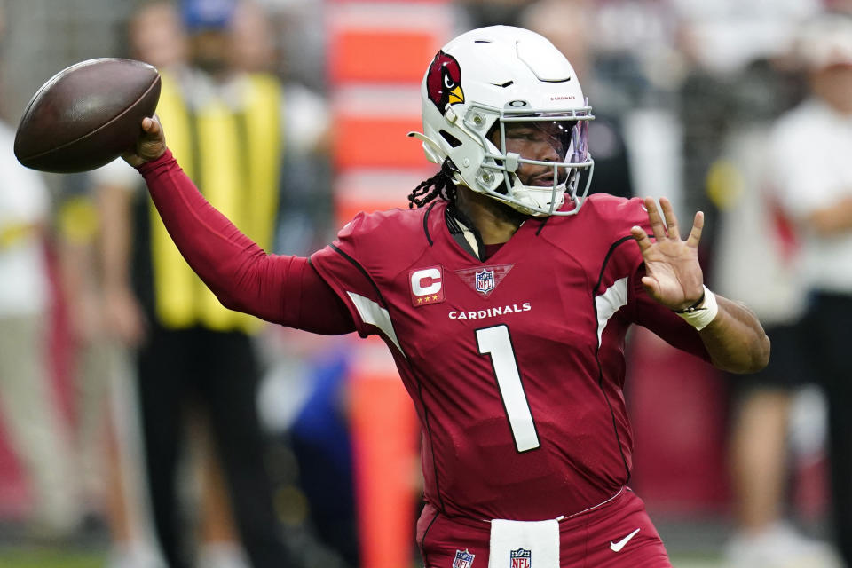 Arizona Cardinals quarterback Kyler Murray (1) throws against the Kansas City Chiefs during the first half of an NFL football game, Sunday, Sept. 11, 2022, in Glendale, Ariz. (AP Photo/Ross D. Franklin)