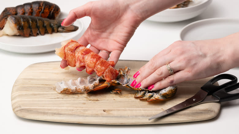 removing lobster meat from shell