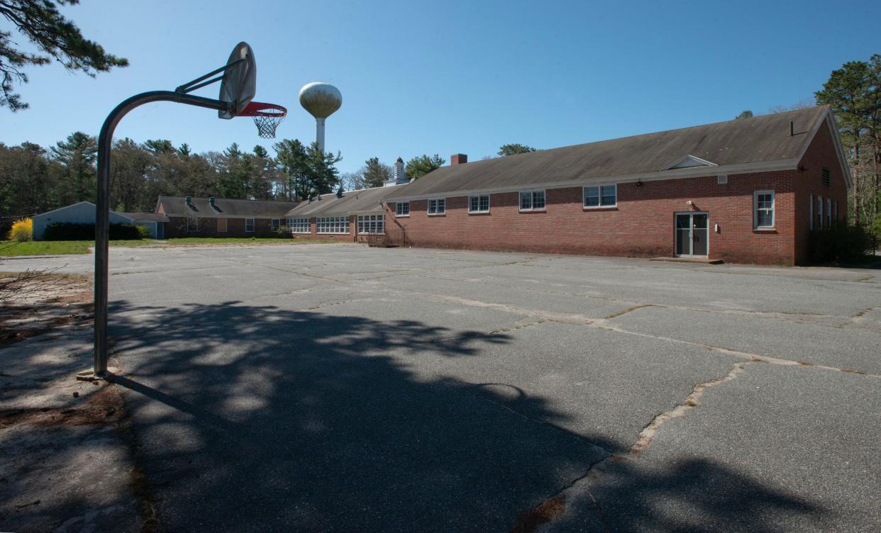 Keep it for now, or tear it down? Those are the two options for the future of the former Cotuit Elementary School that village voters will consider at a special meeting of the Cotuit Fire District on Saturday, May 4.