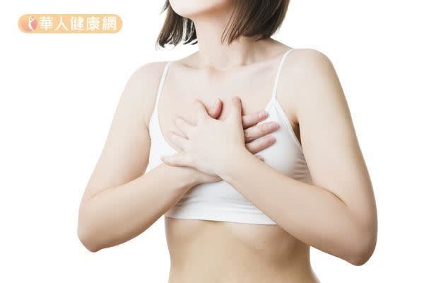 中醫緩解乳房脹痛，建議透過穴位按摩有改善效果。