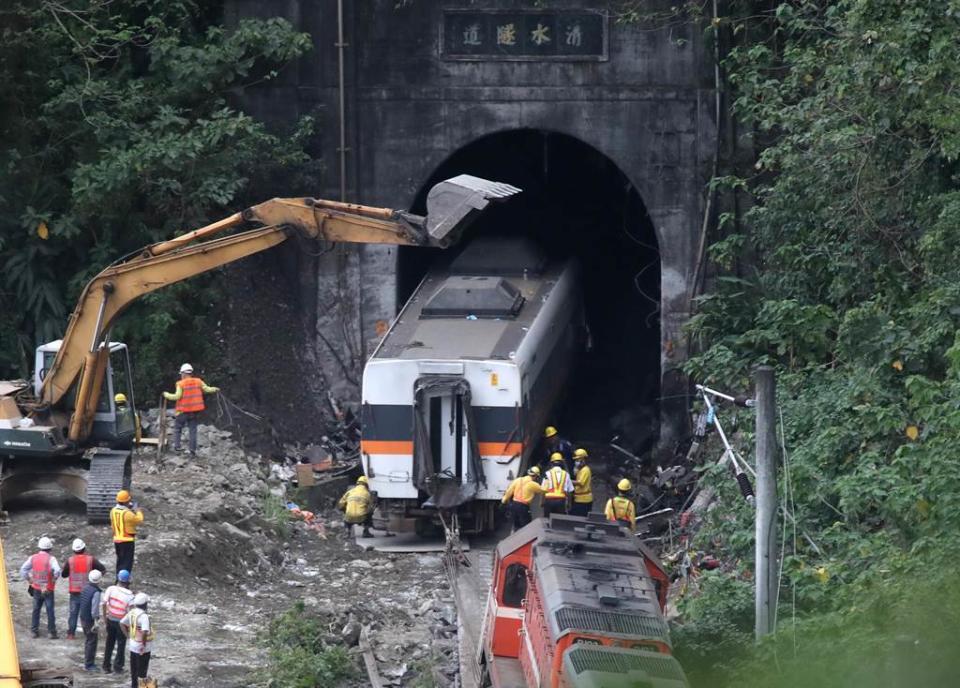 台鐵太魯閣號在花蓮撞工程車出軌意外。（資料照）