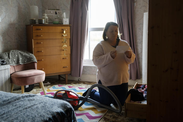 Joanna Scanlan plays a grieving mother. (Channel 4)