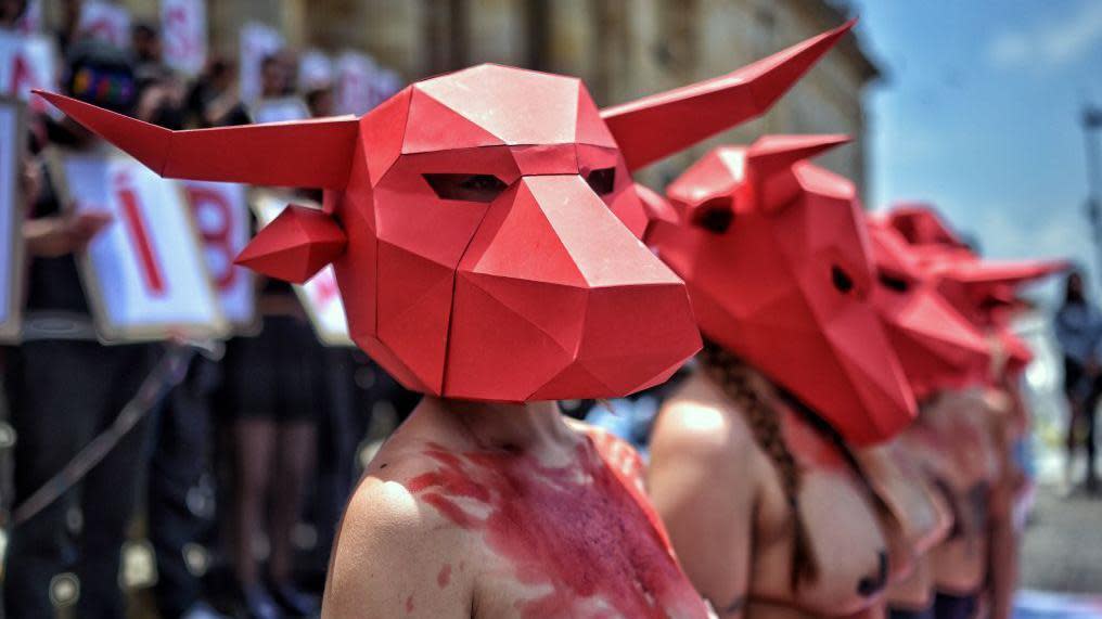 Protesta contra los toros en Bogotá en 2023.