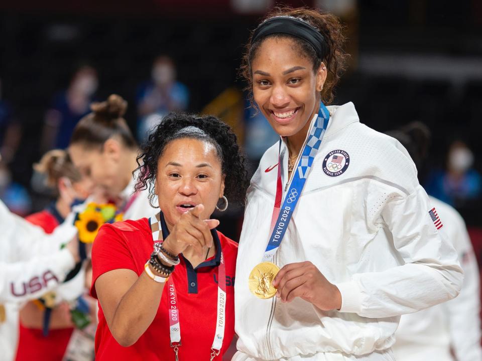 Dawn Staley (left) and A'ja Wilson.