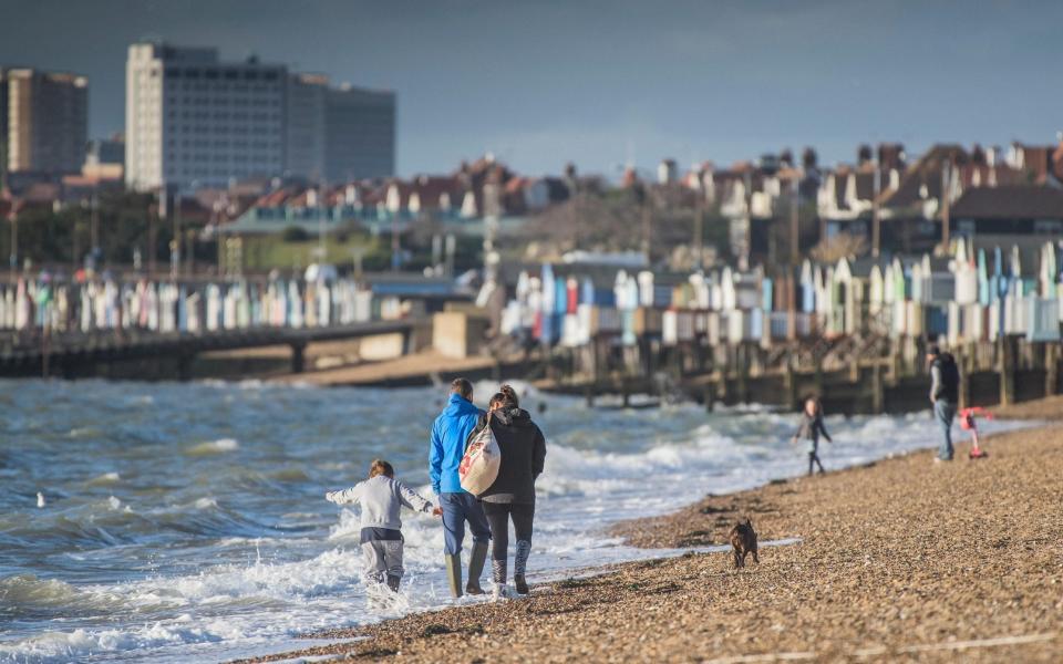 Southend-on-Sea seen from the shoreline - Alamy Stock Photo