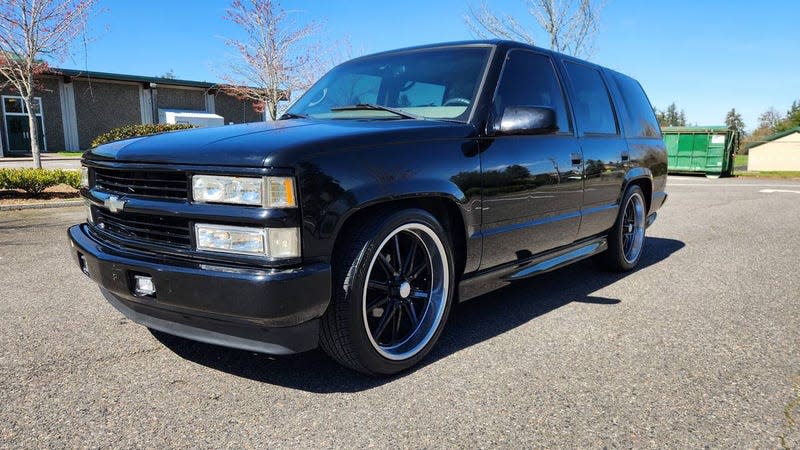 Photo: <a class="link " href="https://portland.craigslist.org/mlt/cto/d/portland-2000-chevy-tahoe-limited-rare/7732551786.html" rel="nofollow noopener" target="_blank" data-ylk="slk:Craigslist;elm:context_link;itc:0;sec:content-canvas">Craigslist</a>