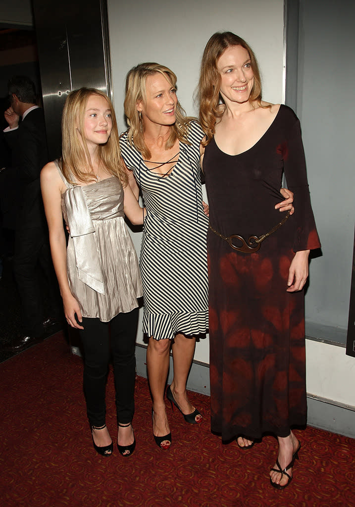 Hounddog NY Premiere 2008 Dakota Fanning Robin Wright Penn Deborah Kampmeier