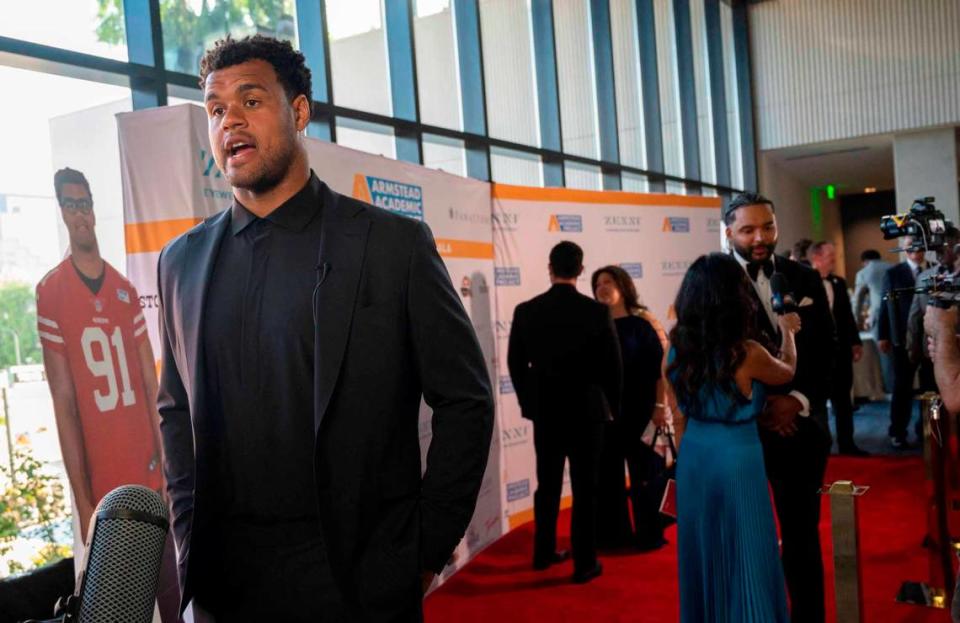 San Francisco 49ers’ Arik Armstead speaks to media on the red carpet at the Armstead Academic Project’s Kick Off For Kids Gala on Thursday at the Kimpton Sawyer Hotel.