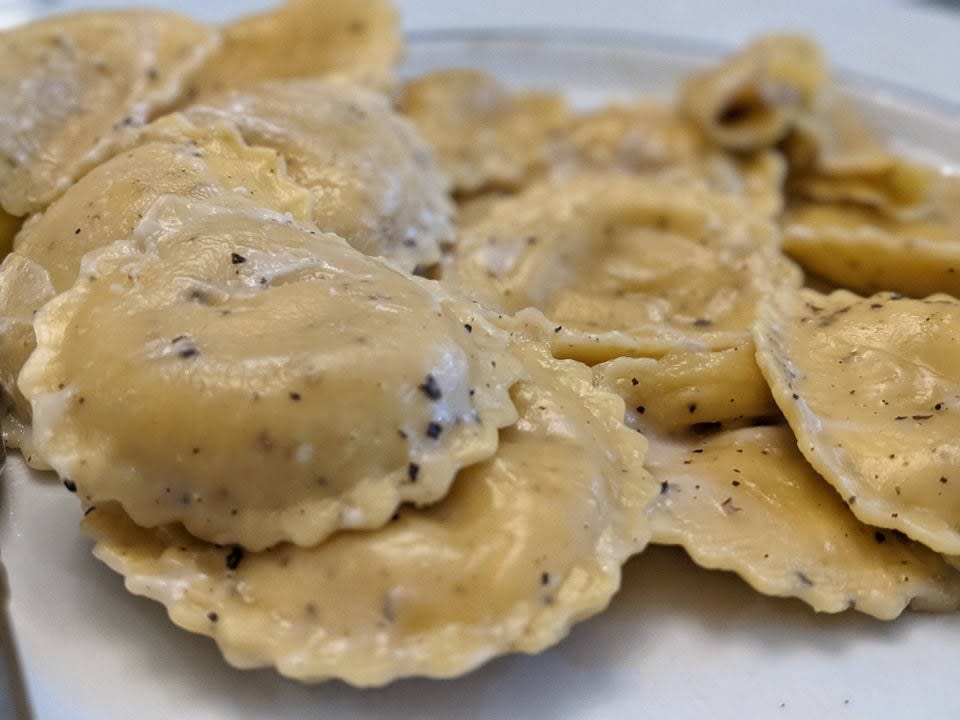 Cacio e Pepe Ravioli