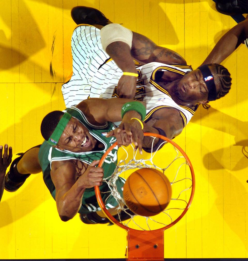 Jermaine O'Neal holds the Indiana Pacers record for career blocked shots with 1,245.