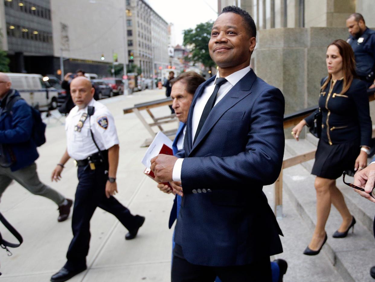 cuba gooding jr. leaving court