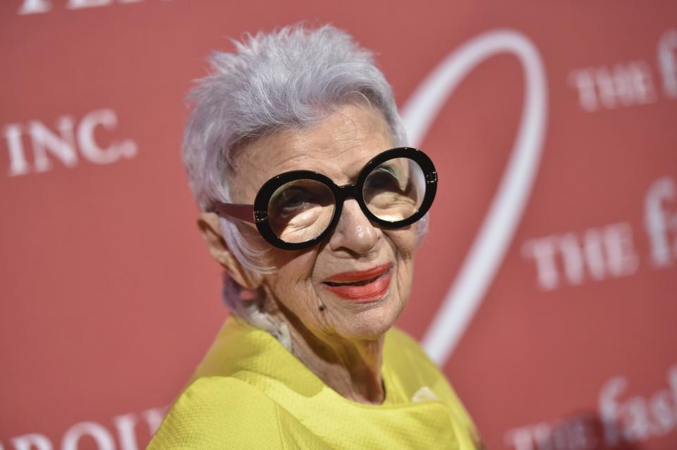 10 Dinge, die Sie noch nicht über Iris Apfel wussten