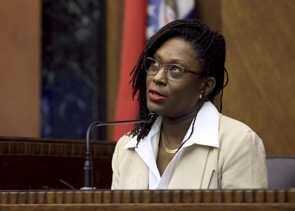 Erika Barrow gives testimony during the fourth day of Lamar Johnson's wrongful conviction hearing in St. Louis, Thursday, Dec. 15, 2022. Barrow testified that Johnson was with her several miles away from the site at the time when the murder took place. (David Carson/St. Louis Post-Dispatch via AP, Pool)