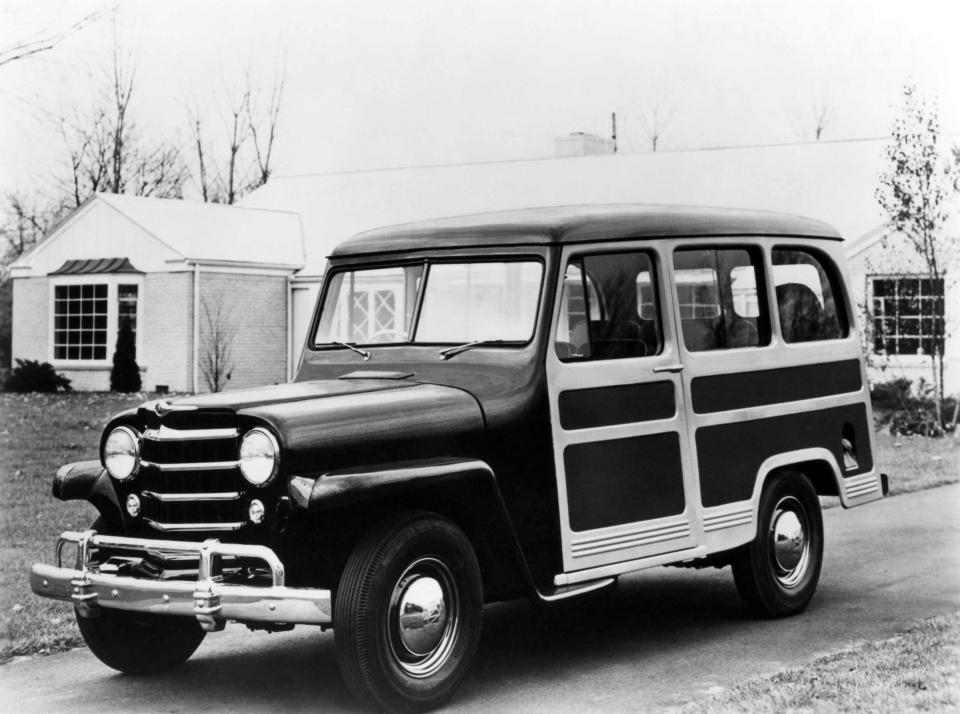 The Jeep station wagon that debuted in 1946 had metal sides, painted to look like a woodie.