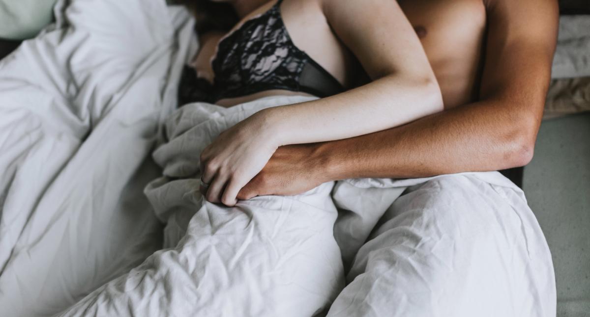 How often should 'happy' couples have sex? Survey reveals surprising results