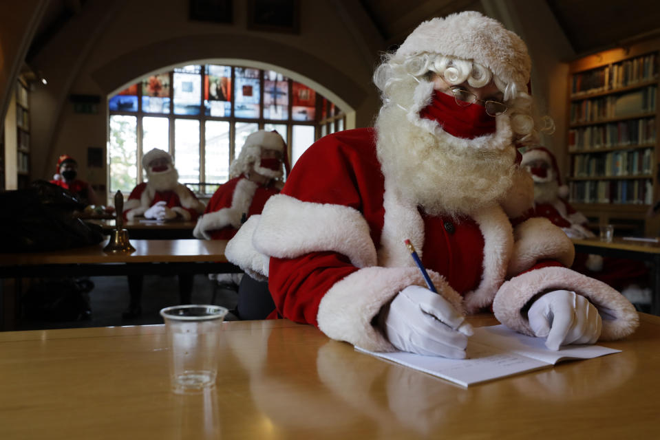 Virus Outbreak Britain Santa School